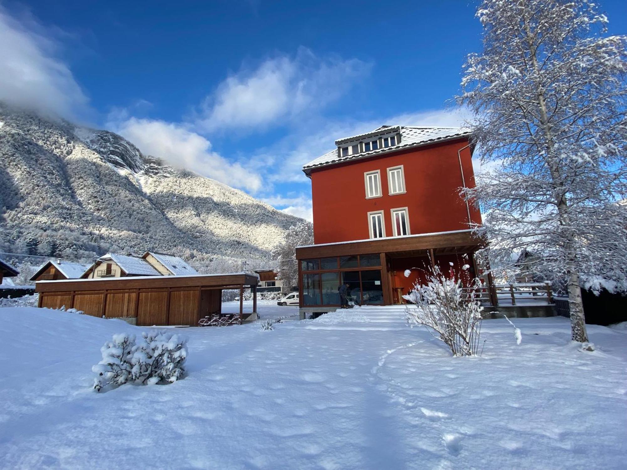 Hotel Oberland Le Bourg-d'Oisans Exterior photo